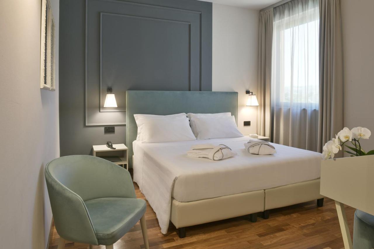 Hotel Torresi โปเตนซา ปิเชนา ภายนอก รูปภาพ