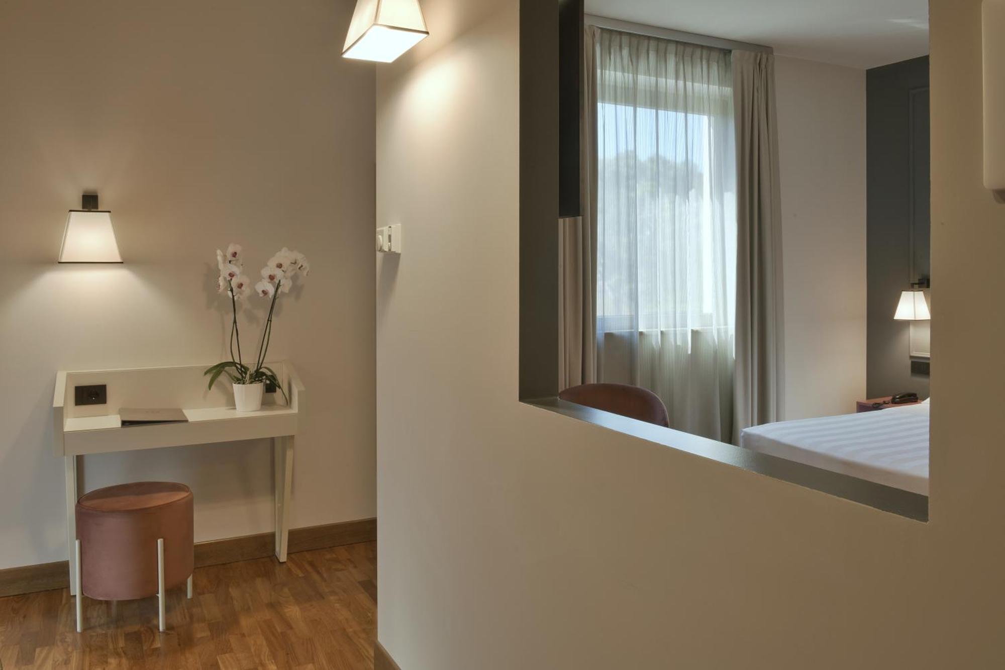 Hotel Torresi โปเตนซา ปิเชนา ภายนอก รูปภาพ