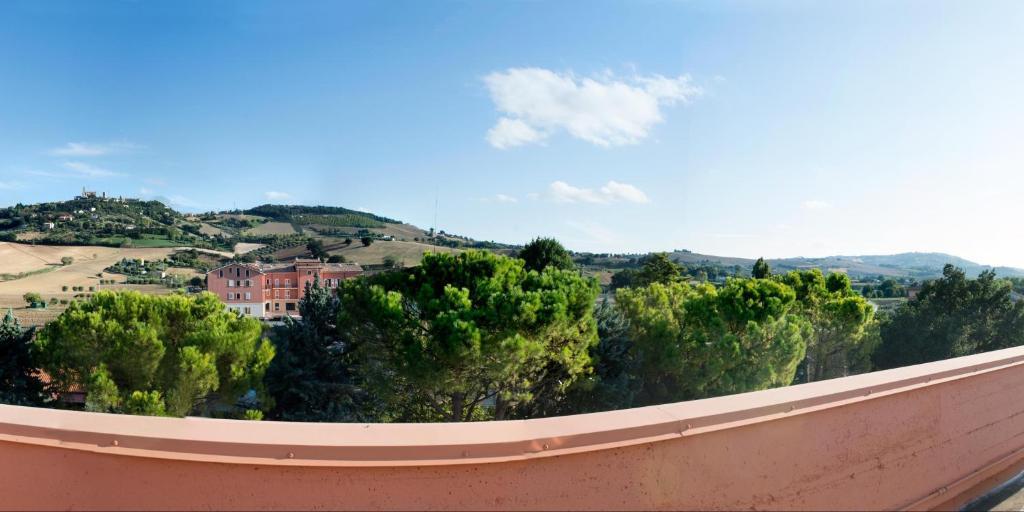 Hotel Torresi โปเตนซา ปิเชนา ภายนอก รูปภาพ