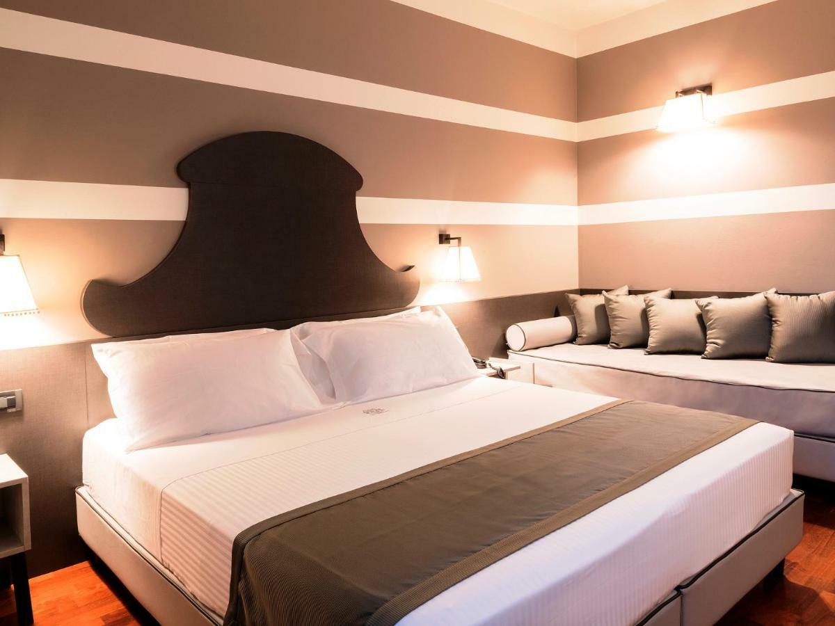 Hotel Torresi โปเตนซา ปิเชนา ภายนอก รูปภาพ